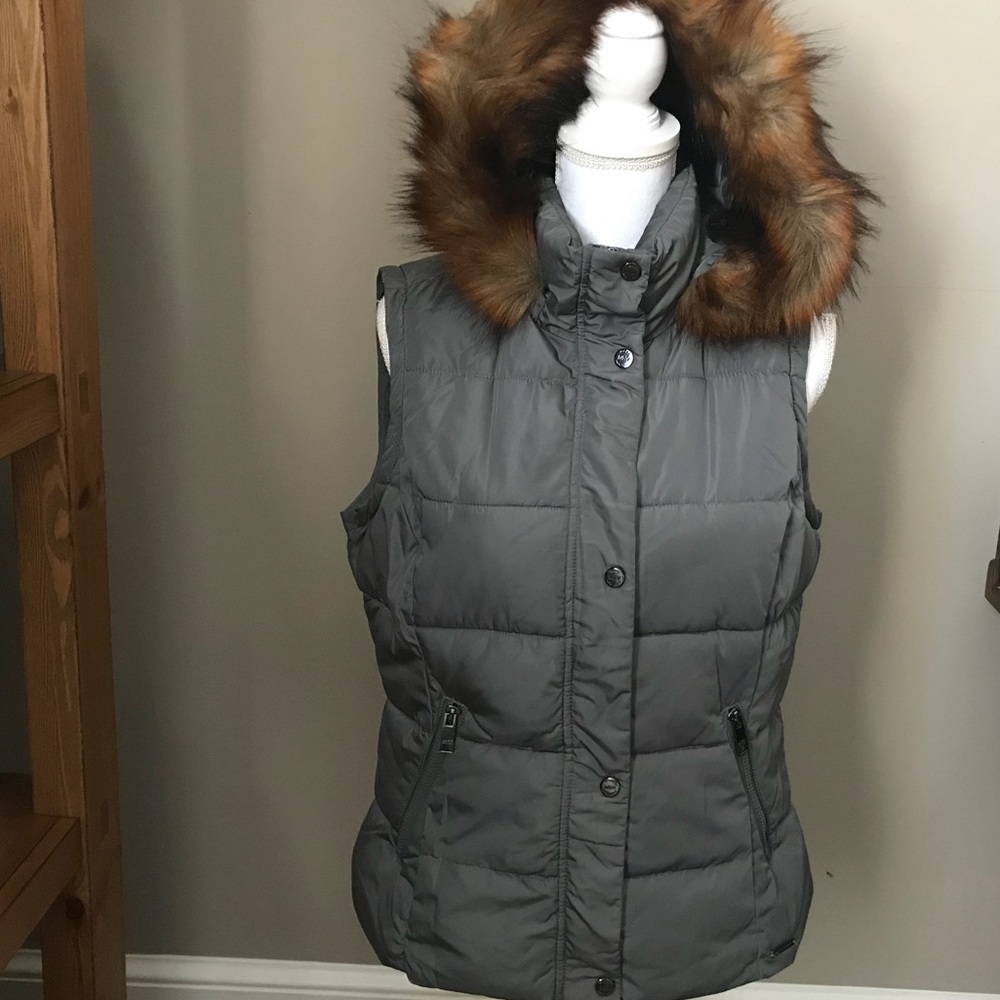 Marc New York vest size medium with hoodie